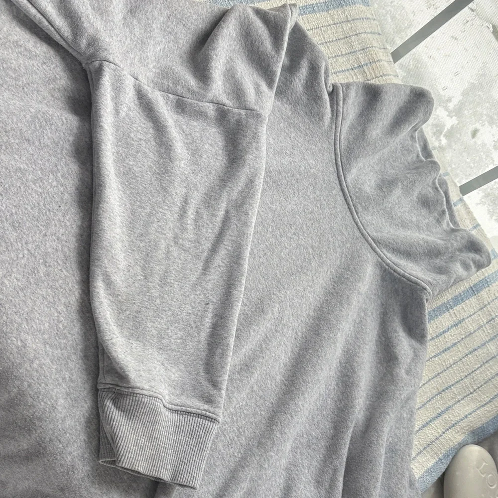 Time and Tru Heather Gray Turtleneck Sweatshirt - Picture 5 of 7